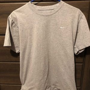 Medium Nike shirt